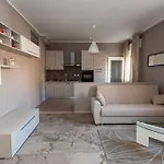 מלון דירות Marchesini 4*
