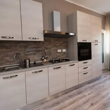 Marchesini Apartmanhotel *